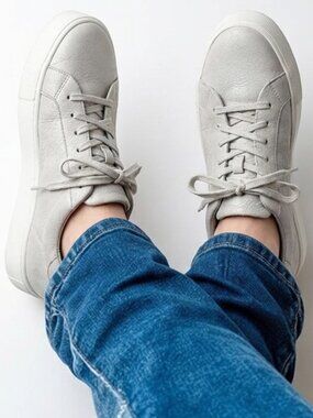 Vince Leather Sneakers Mens 10 Quiet Luxury Minimalist Old Money Scandi Coastal
